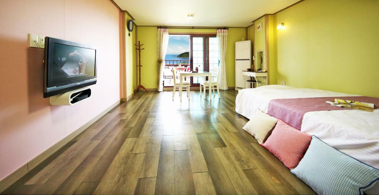 Tongyeong Paper Island Pension エクステリア 写真